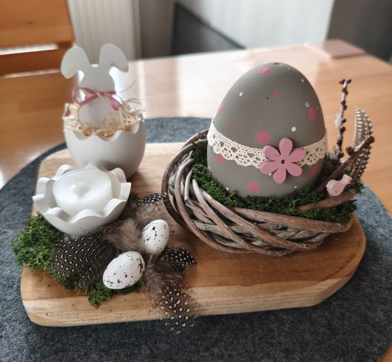 Osternest mit Betonhase